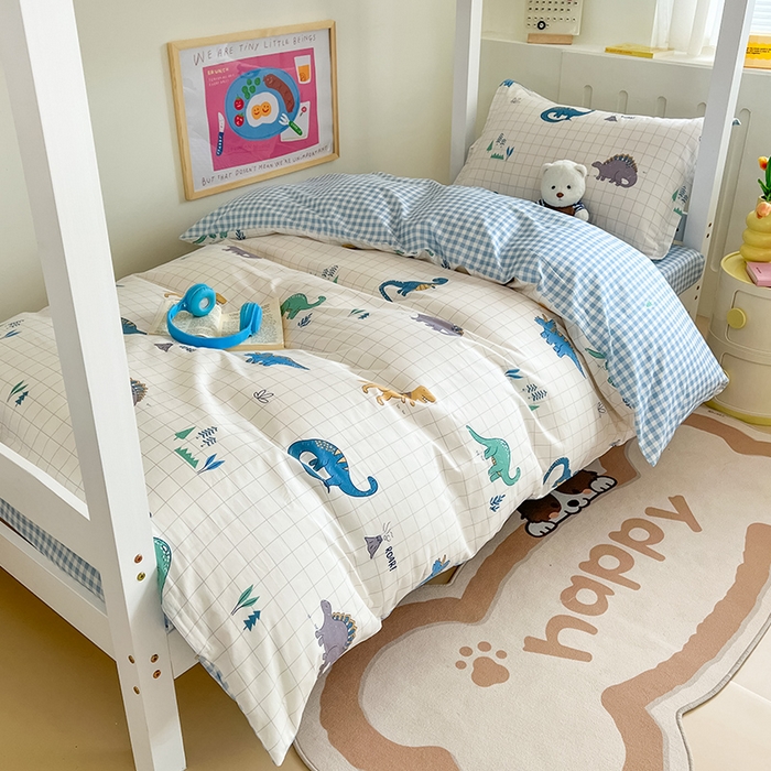 91家纺网 家纺一手货源 找家纺 绵庭家纺 2024新款全棉印花学生季宿舍三件套 恐龙乐园