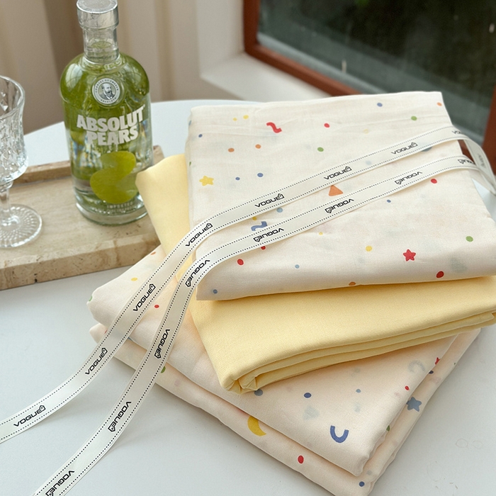 91家纺网 家纺一手货源 找家纺 麦伦 2024春夏新品全棉有氧双层纱印花系列四件套-叠拍图（2） 蜡笔画