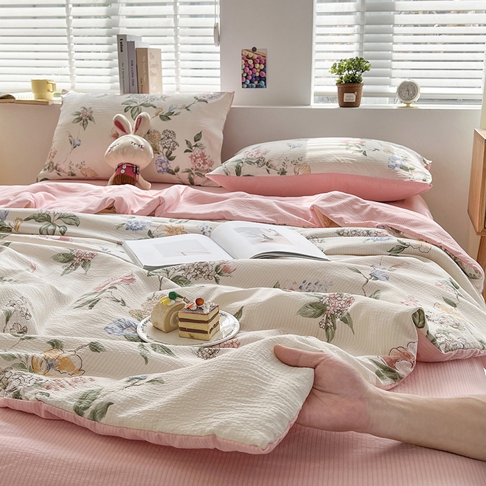 91家纺网 家纺一手货源 找家纺 梦莱情 2025新款泡泡棉提花夏被 俏佳人