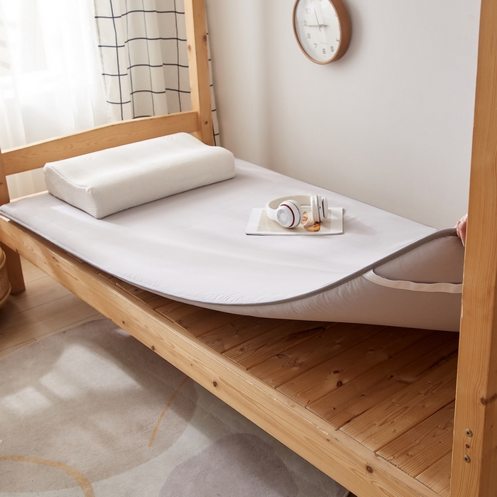 91家纺网 家纺一手货源 找家纺 招财狼 2024新款水洗棉硬质棉学生床垫 灰色