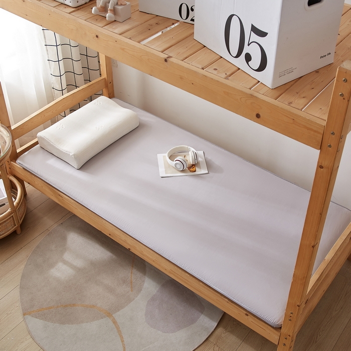 91家纺网 家纺一手货源 找家纺 招财狼 2024新款水洗棉硬质棉学生床垫 灰色