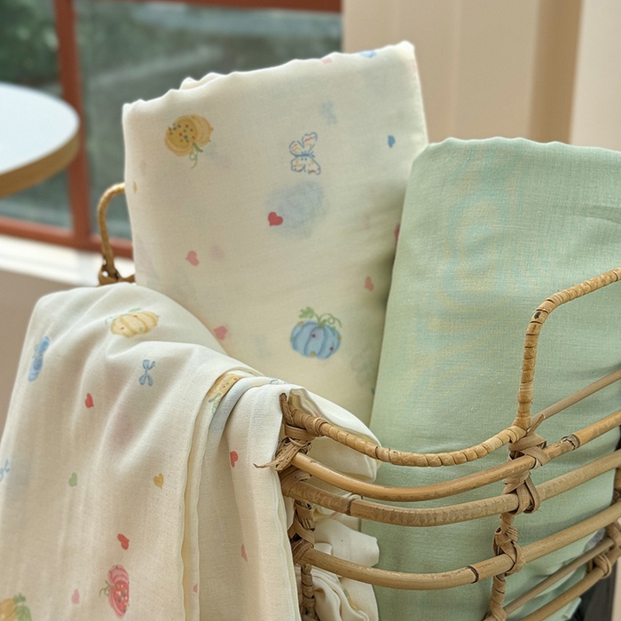 91家纺网 家纺一手货源 找家纺 麦伦 2024春夏新品全棉有氧双层纱印花系列四件套-叠拍图（2） 南瓜