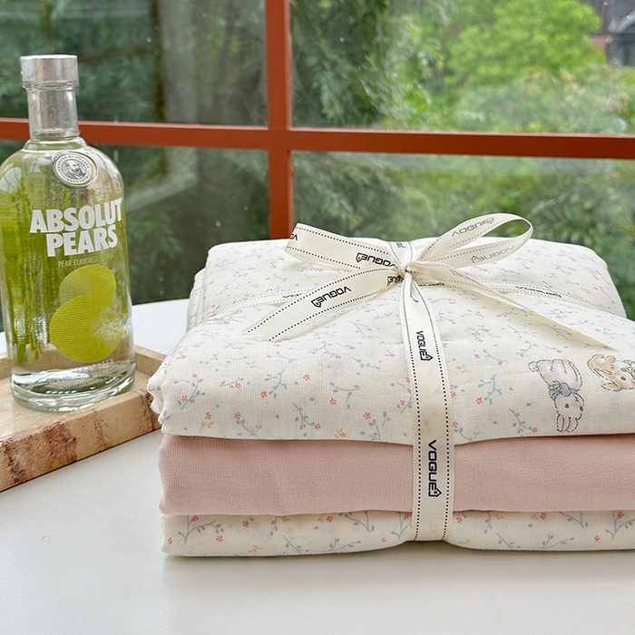 91家纺网 家纺一手货源 找家纺 麦伦 2024春夏新品全棉有氧双层纱印花系列四件套-叠拍图（2） 花枝兔