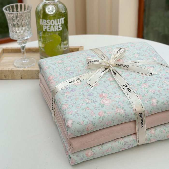 91家纺网 家纺一手货源 找家纺 麦伦 2024春夏新品全棉有氧双层纱印花系列四件套-叠拍图（2） 海德花园兰