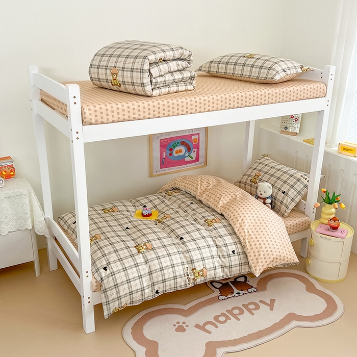 91家纺网 家纺一手货源 找家纺 绵庭家纺 2024新款全棉印花学生季宿舍三件套 眼镜萌熊