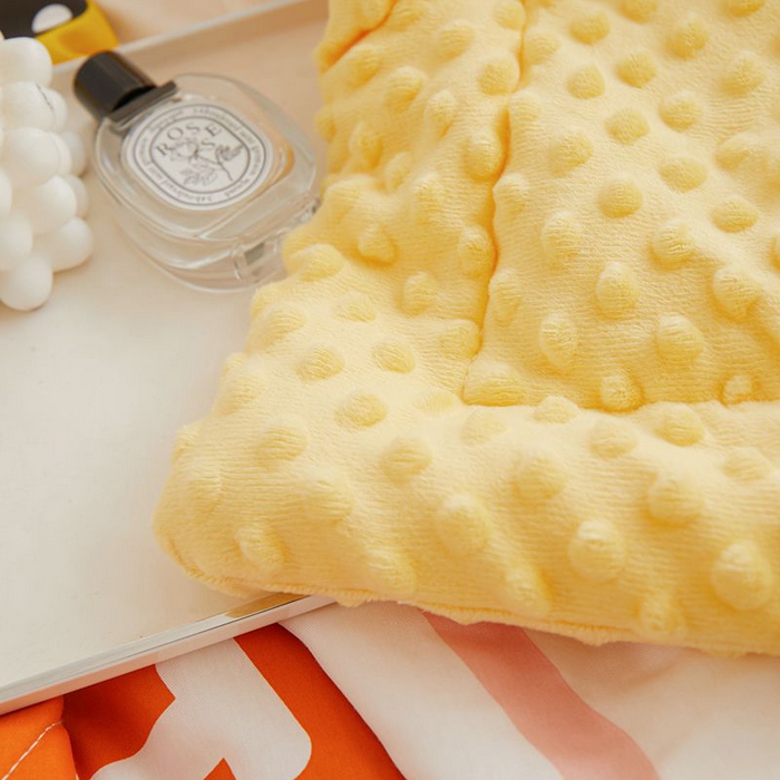 91家纺网 家纺一手货源 找家纺 一米阳光 2024新款卡通春夏棉加豆豆被 小黄鸭棉加豆豆被