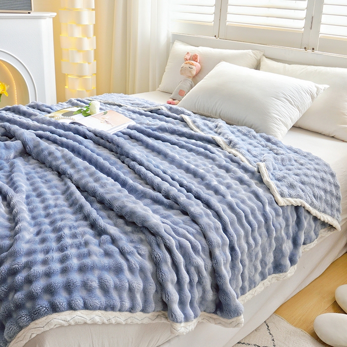 91家纺网 家纺一手货源 找家纺 启优家纺 2024新款仿兔毛泡泡绒毛毯兔兔绒毛毯法兰绒毛毯 灰蓝