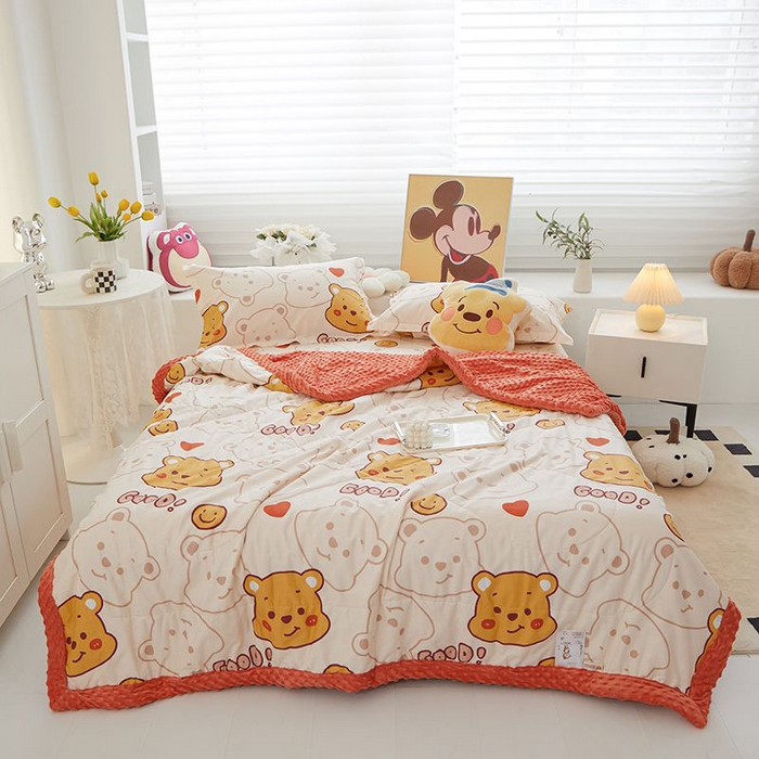 91家纺网 家纺一手货源 找家纺 一米阳光 2024新款卡通春夏棉加豆豆被 维尼熊棉加豆豆被