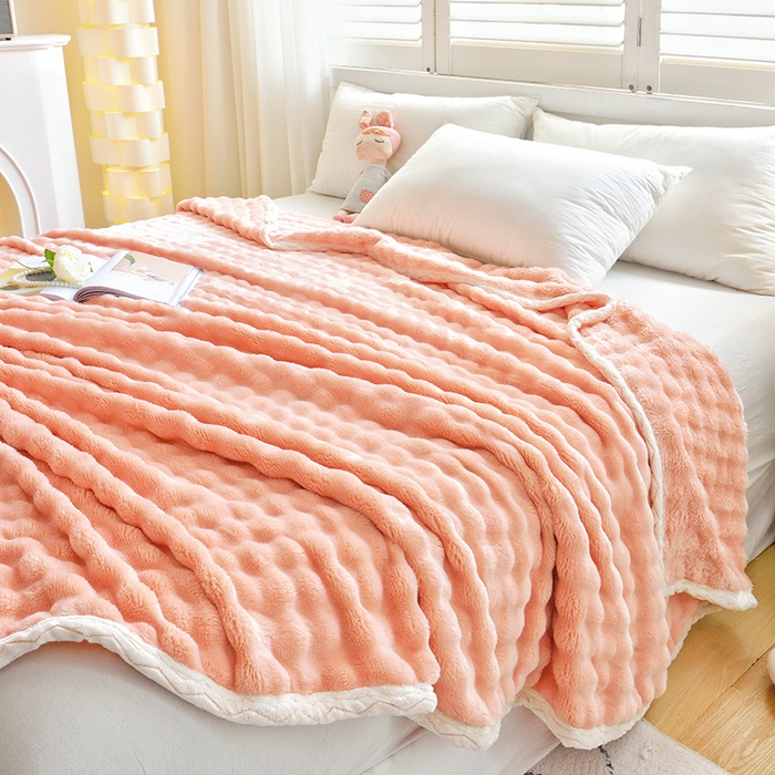 91家纺网 家纺一手货源 找家纺 启优家纺 2024新款仿兔毛泡泡绒毛毯兔兔绒毛毯法兰绒毛毯 粉色