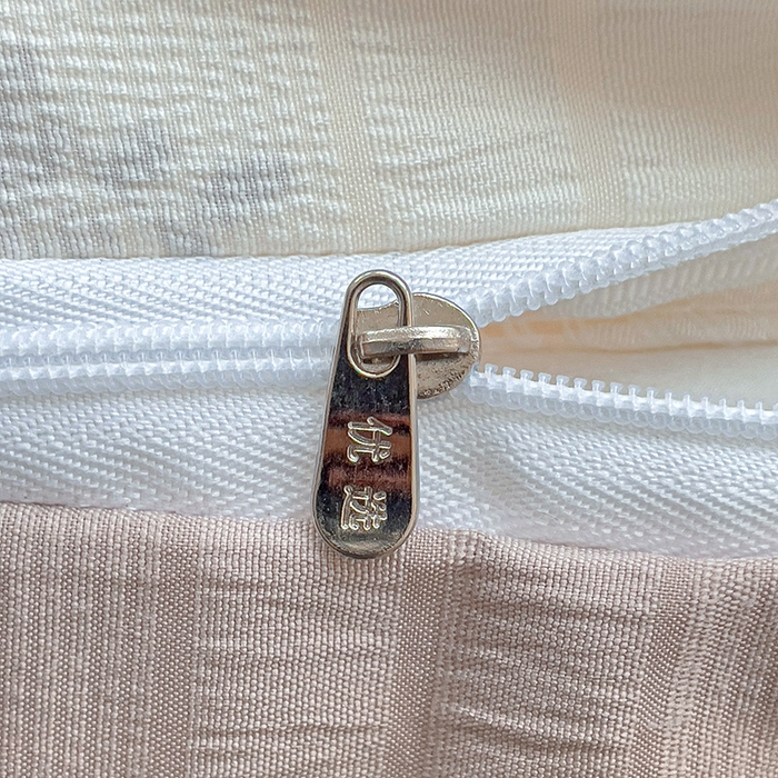 91家纺网 家纺一手货源 找家纺 优选良品 2025新款有氧提花云纱棉圆角吊边工艺款四件套学生三件套 疏影