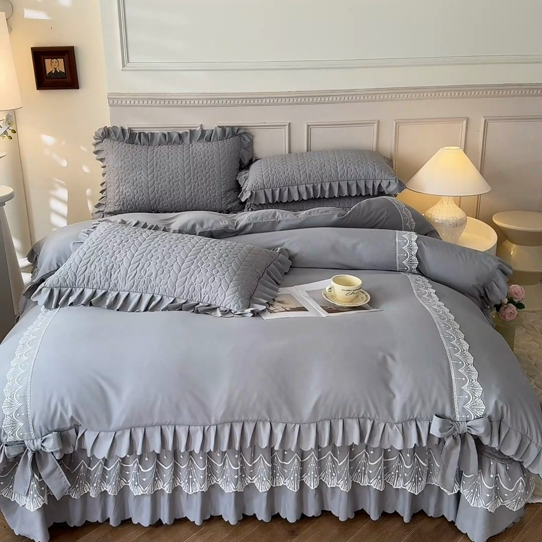 91家纺网 家纺一手货源 找家纺 唐人居 2025新款韩式花边蝴蝶结床盖四件套-优雅恋人 优雅恋人-浅灰