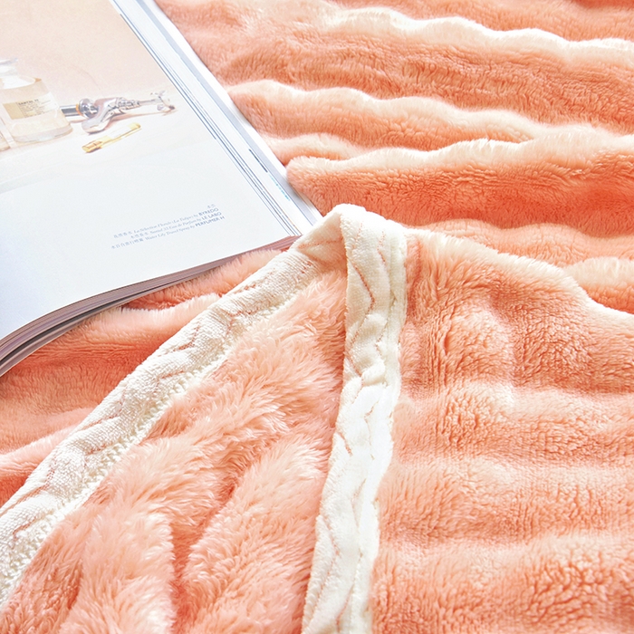 91家纺网 家纺一手货源 找家纺 启优家纺 2024新款仿兔毛泡泡绒毛毯兔兔绒毛毯法兰绒毛毯 粉色
