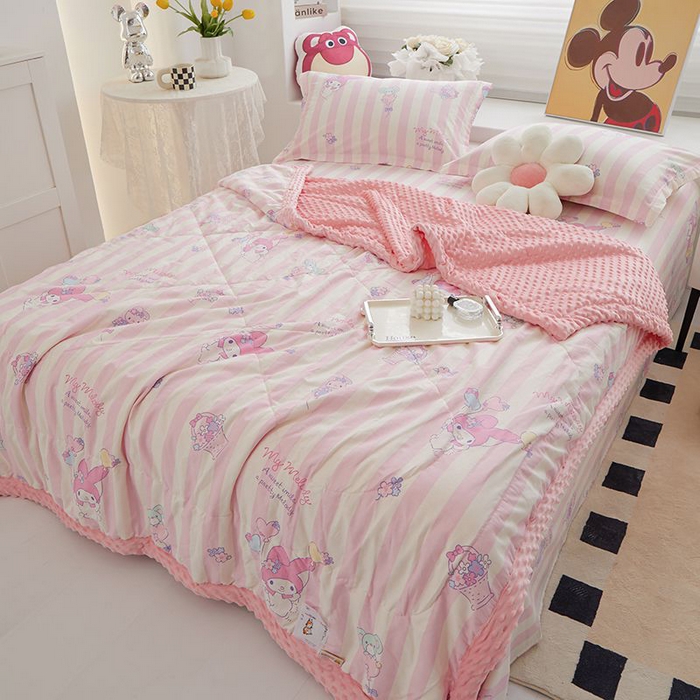 91家纺网 家纺一手货源 找家纺 一米阳光 2024新款卡通春夏棉加豆豆被 美乐蒂棉加豆豆被