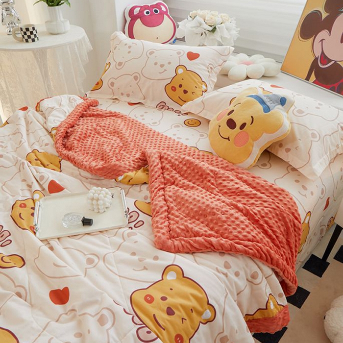91家纺网 家纺一手货源 找家纺 一米阳光 2024新款卡通春夏棉加豆豆被 维尼熊棉加豆豆被
