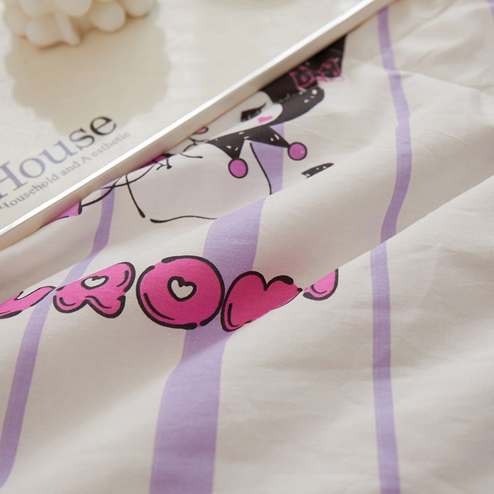 91家纺网 家纺一手货源 找家纺 一米阳光 2024新款卡通春夏棉加豆豆被 库洛米紫棉加豆豆被