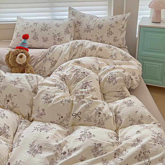 91家纺网 家纺一手货源 找家纺 优选良品 2025新款有氧提花云纱棉圆角吊边工艺款四件套学生三件套 疏影