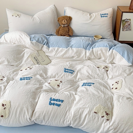91家纺网 家纺一手货源 找家纺 （总）韩巢家纺 2024新款四季通用超柔水洗棉毛巾绣四件套-小白熊系列（提供卖家秀）
