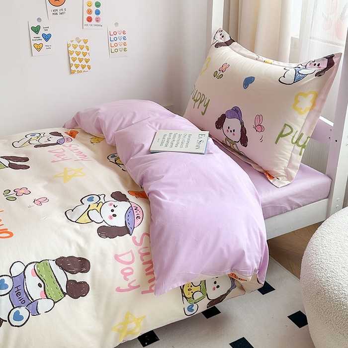 91家纺网 家纺一手货源 找家纺 金鑫汇家纺 2024新款全棉宿舍印花三件套第一批 狗狗乐园