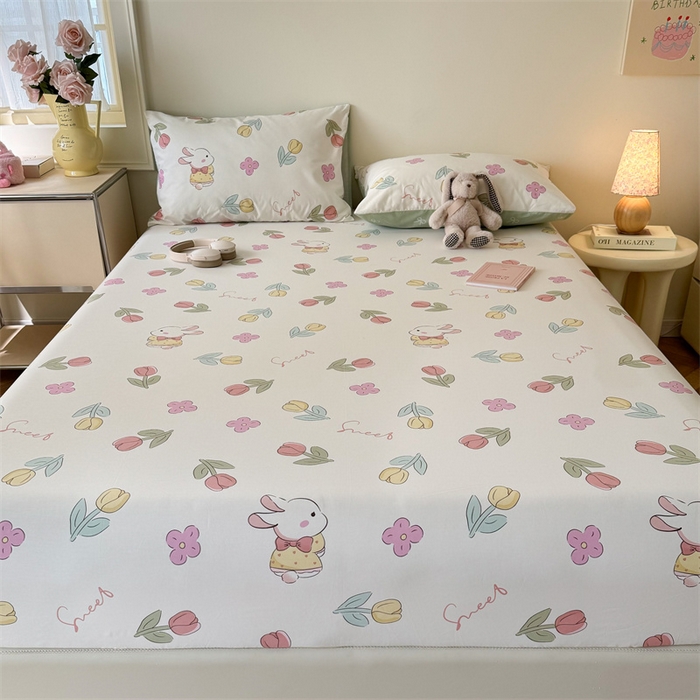 91家纺网 家纺一手货源 找家纺 名兮家居 2024新款全棉卡通印花床笠 春意恋