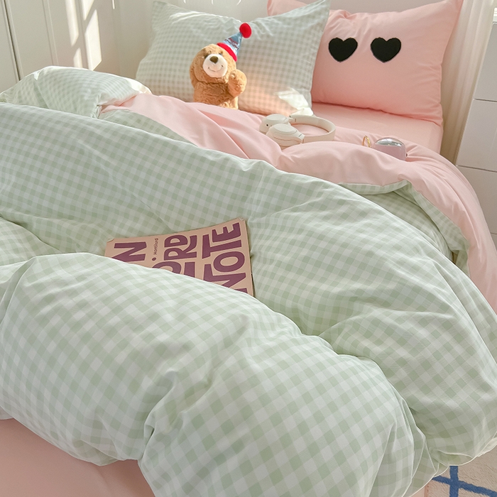 91家纺网 家纺一手货源 找家纺 眠帛家居 2024新款A类奶油风小清新毛巾绣暖心系列水洗棉床上用品三件套四件套 暖心-清新绿格