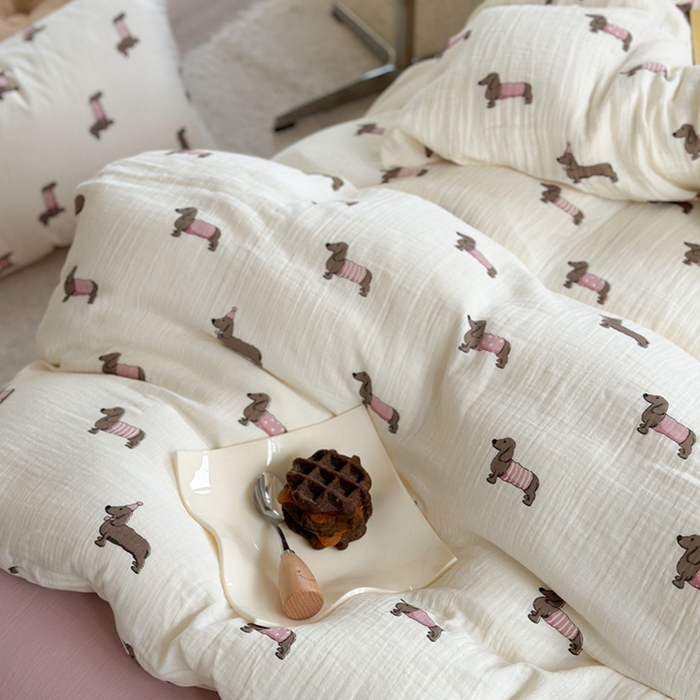 91家纺网 家纺一手货源 找家纺 萝莉家纺 2025新款全棉双层皱皱纱四件套（第三批） 腊肠狗粉