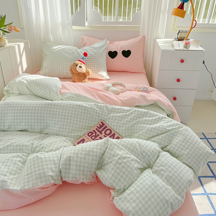 91家纺网 家纺一手货源 找家纺 眠帛家居 2024新款A类奶油风小清新毛巾绣暖心系列水洗棉床上用品三件套四件套 暖心-清新绿格