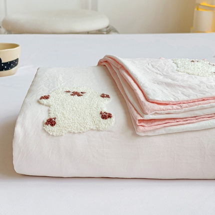 91家纺网 家纺一手货源 找家纺 （总）韩巢家纺 2024新款四季通用超柔水洗棉毛巾绣单件被套-小白熊系列（提供卖家秀 ）