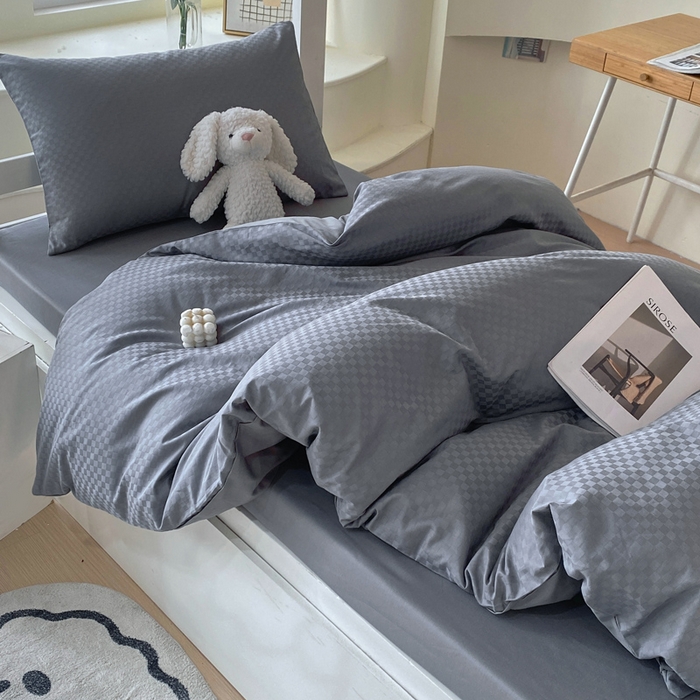 91家纺网 家纺一手货源 找家纺 金鑫汇家纺 2024新款A类长绒棉提花学生套件 深灰