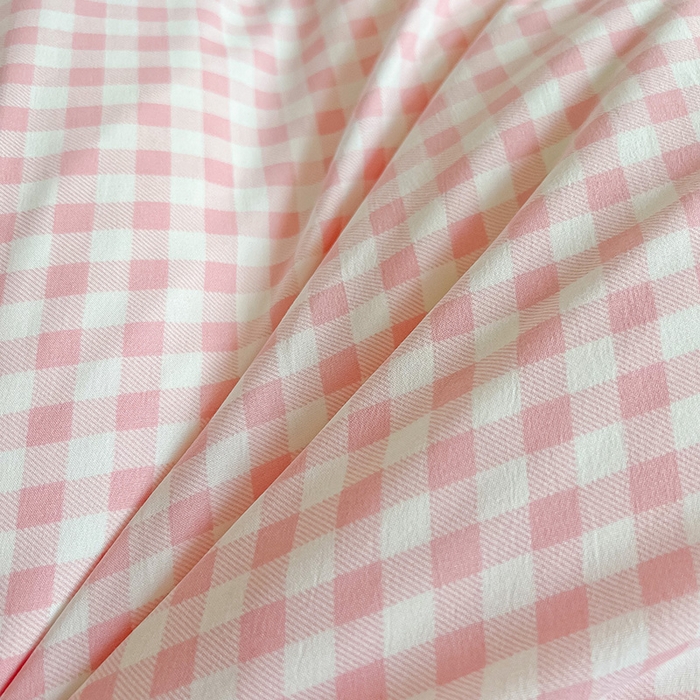 91家纺网 家纺一手货源 找家纺 眠帛家居 2024新款A类学生三件套奶油风小清新毛巾绣暖心系列水洗棉床上用品四件套 暖心-少女粉格