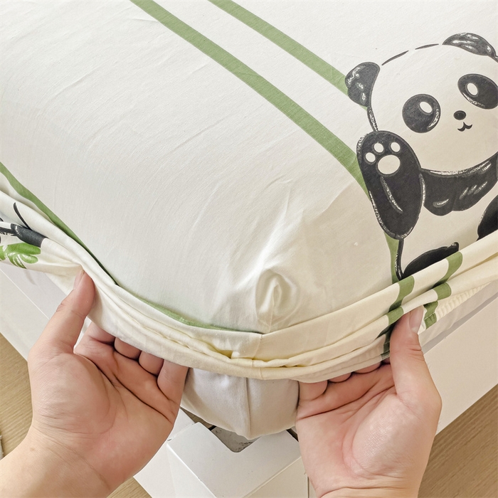 91家纺网 家纺一手货源 找家纺 名兮家居 2024新款全棉卡通印花床笠 呆萌熊猫