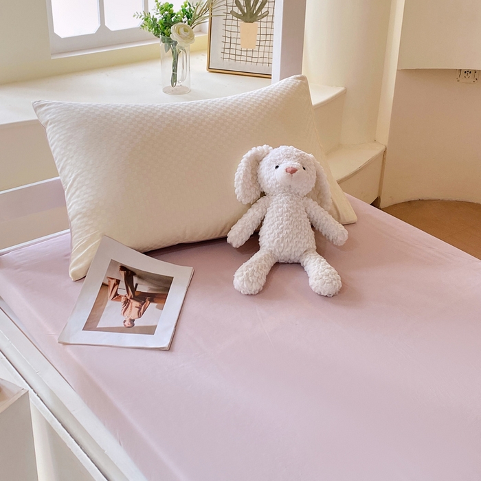 91家纺网 家纺一手货源 找家纺 金鑫汇家纺 2024新款A类长绒棉提花学生套件 奶昔白+淡紫