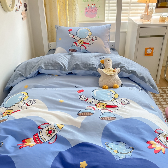 91家纺网 家纺一手货源 找家纺 金鑫汇家纺 2024新款全棉宿舍印花三件套第二批 翱翔太空