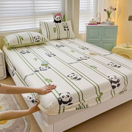 91家纺网 家纺一手货源 找家纺 名兮家居 2024新款全棉卡通印花床笠 呆萌熊猫