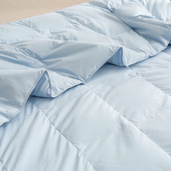 91家纺网 家纺一手货源 找家纺 俏企鹅 2025新款100支可水洗云柔棉羽绒被夏被夏凉被空调被子被芯 天空蓝