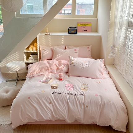 眠屿家纺 2024新款40支全棉水洗棉平绣绣花四件套 开心饮料-粉