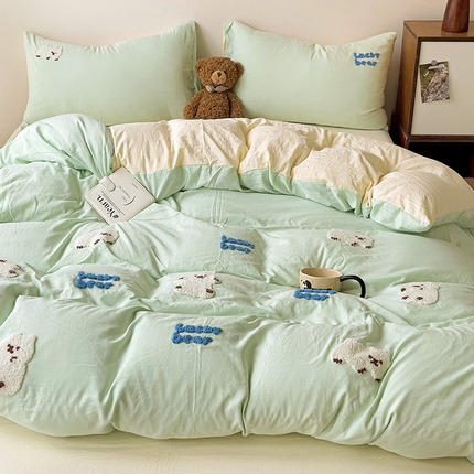 91家纺网 家纺一手货源 找家纺 韩巢家纺 2024新款四季通用超柔水洗棉毛巾绣四件套-小白熊系列（提供卖家秀） 小白熊 浅绿黄
