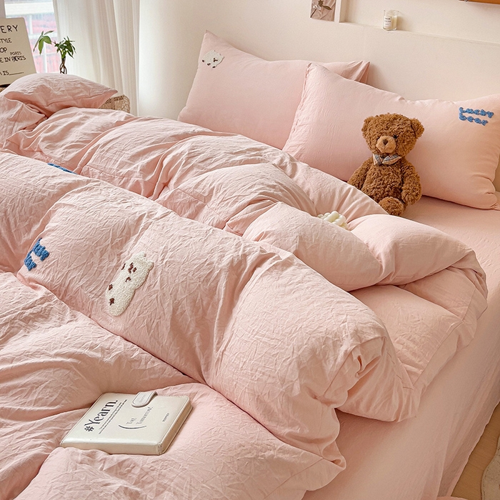 91家纺网 家纺一手货源 找家纺 韩巢家纺 2024新款四季通用超柔水洗棉毛巾绣单件被套-小白熊系列（提供卖家秀 ） 小白熊 浅粉