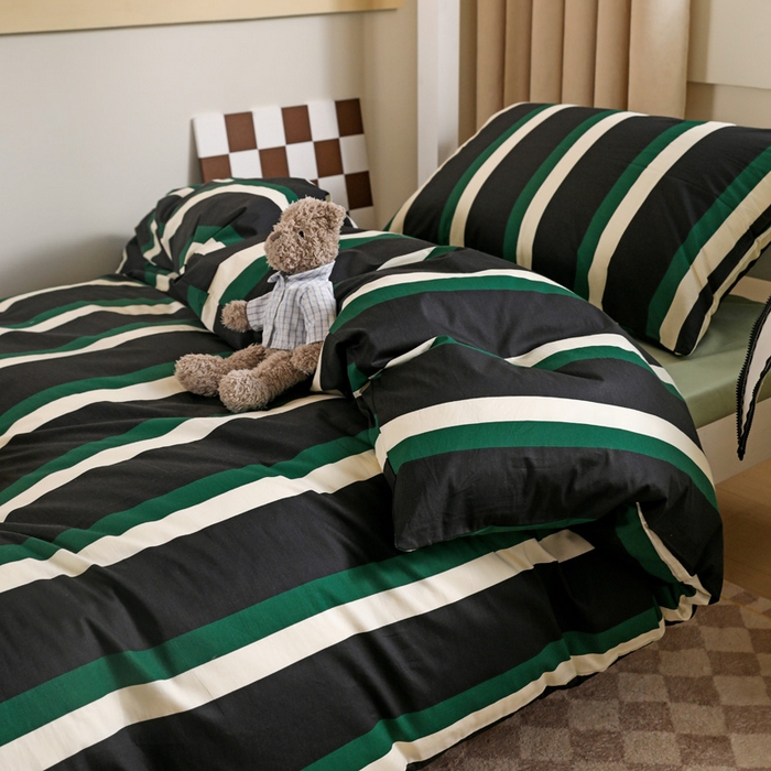 91家纺网 家纺一手货源 找家纺 梦家居 2024新款全棉简约风学生宿舍三件套 梦幻森林