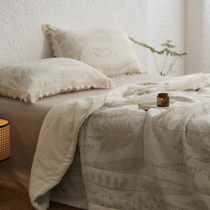 91家纺网 家纺一手货源 找家纺 2024新款亚麻大提花全新系列多功能夏被 铃兰颂米白色-包边款