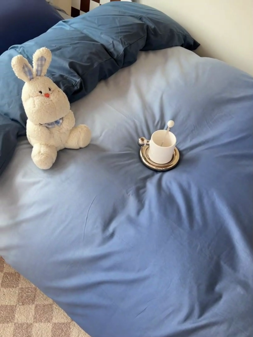 91家纺网 家纺一手货源 找家纺 梦家居 2024新款全棉简约风学生宿舍三件套 星空蓝