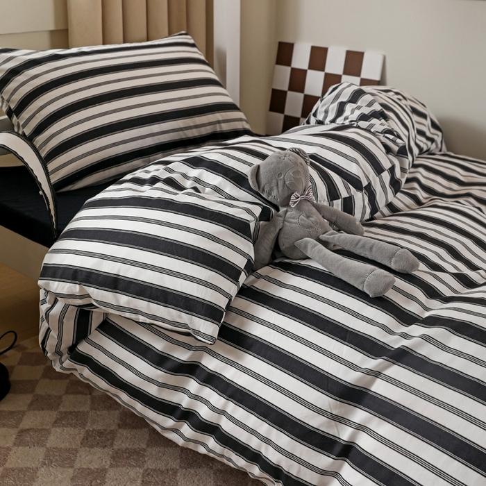 91家纺网 家纺一手货源 找家纺 梦家居 2024新款全棉简约风学生宿舍三件套 黑白条纹-黑