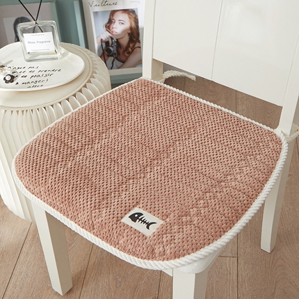 91家纺网 家纺一手货源 找家纺 （总）爱家居 2024新款灯芯绒马蹄形加厚家用餐椅坐垫可水洗垫子餐椅垫简约现代