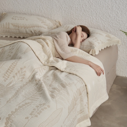 91家纺网 家纺一手货源 找家纺 2024新款亚麻大提花全新系列多功能夏被 铃兰颂米白色-包边款