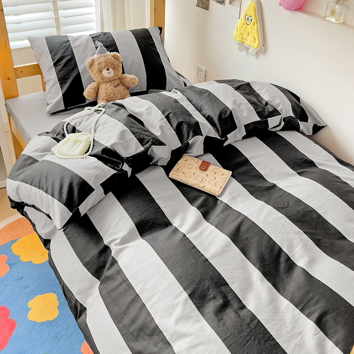 91家纺网 家纺一手货源 找家纺 梦家居 2024新款全棉简约风学生宿舍三件套 宽条深灰