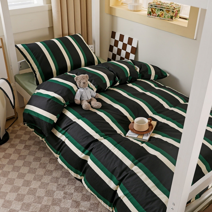 91家纺网 家纺一手货源 找家纺 梦家居 2024新款全棉简约风学生宿舍三件套 梦幻森林