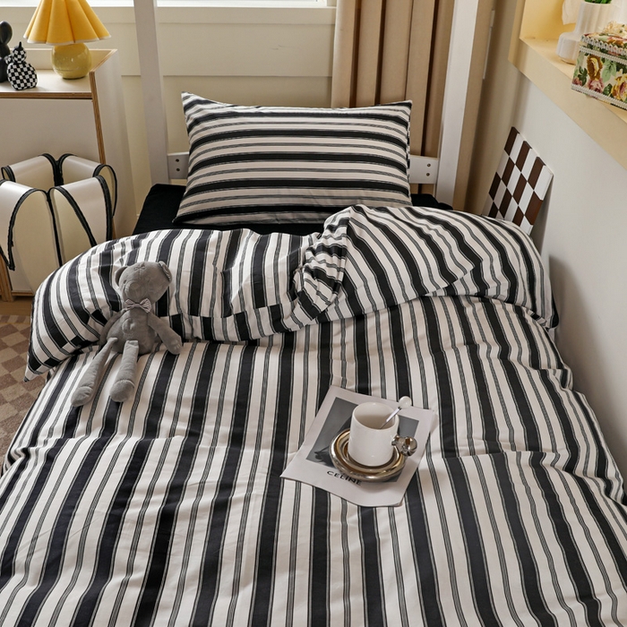 91家纺网 家纺一手货源 找家纺 梦家居 2024新款全棉简约风学生宿舍三件套 黑白条纹-黑