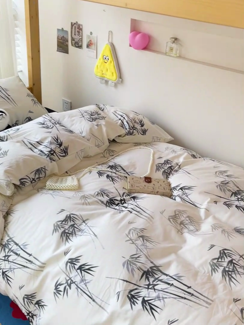 91家纺网 家纺一手货源 找家纺 梦家居 2024新款全棉简约风学生宿舍三件套 墨竹-黑色