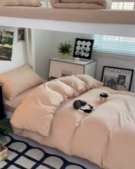 91家纺网 家纺一手货源 找家纺 贝拉梦家纺 2024新款褶皱炒鸡糯纯色水洗棉学生床三件套 可可蛋奶