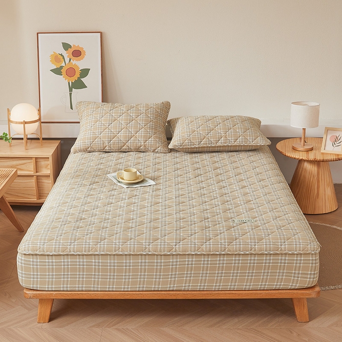 91家纺网 家纺一手货源 找家纺 3C 2024新款全棉水洗棉色织大豆夹棉抗菌床笠 花漾浅卡