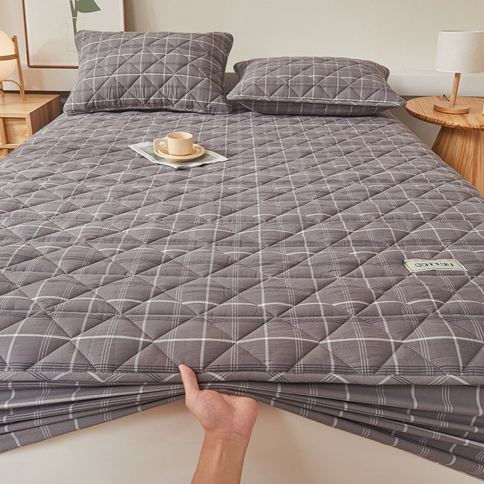 91家纺网 家纺一手货源 找家纺 3C 2024新款全棉水洗棉色织大豆夹棉抗菌床笠 千茉灰